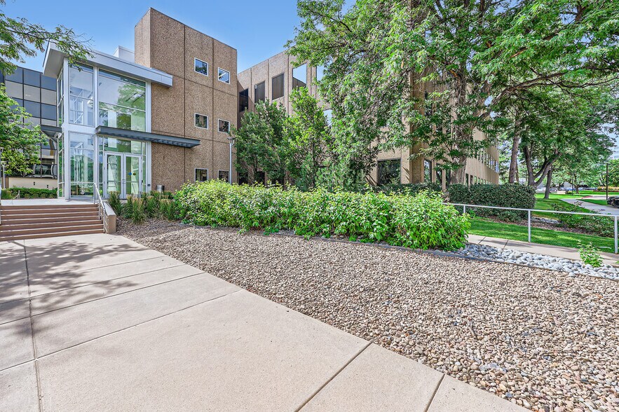 5775 DTC Blvd, Greenwood Village, CO à louer - Photo de l’immeuble – Image 1 sur 3