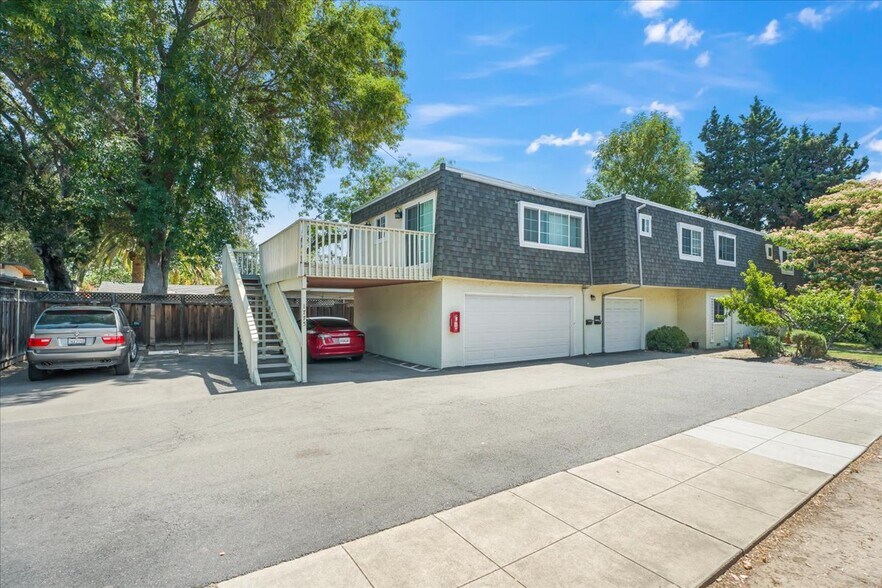 103 Tennyson Ave, Palo Alto, CA à vendre - Photo de l’immeuble – Image 1 sur 13