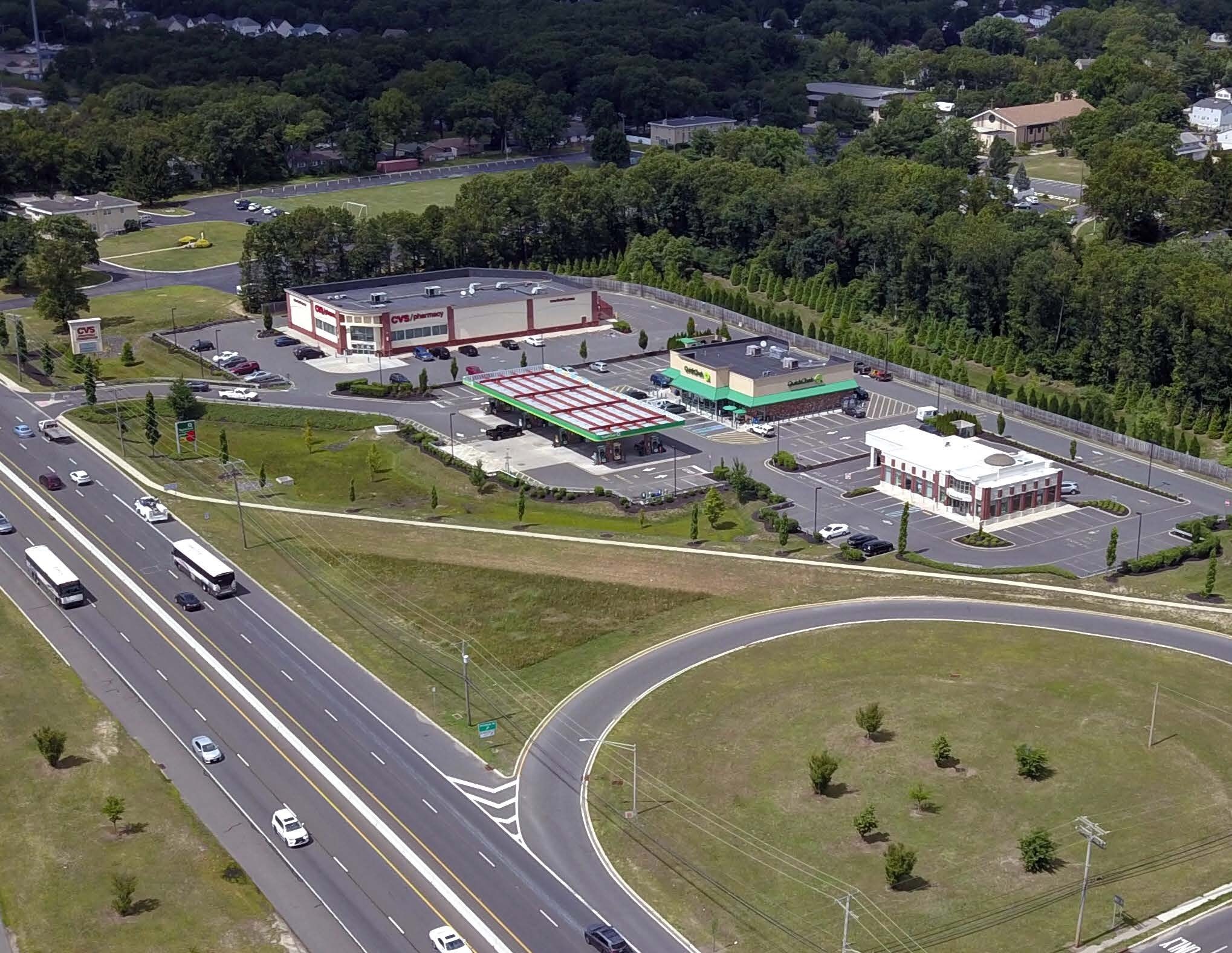 4251-4255 US-9, Howell, NJ à vendre Photo principale– Image 1 sur 2