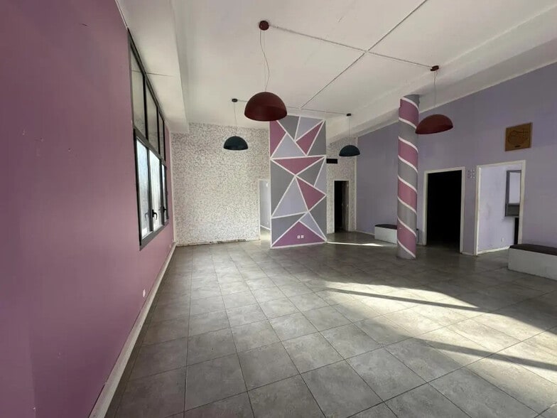 Local commercial dans Toulon à louer - Photo de l’immeuble – Image 2 sur 8