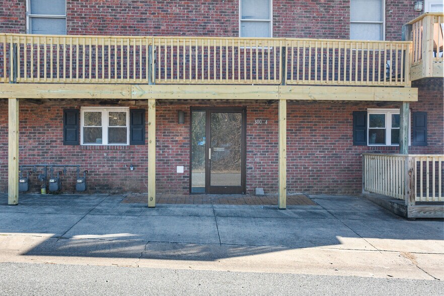 300 E Gold St, Kings Mountain, NC à louer - Photo de l’immeuble – Image 2 sur 22