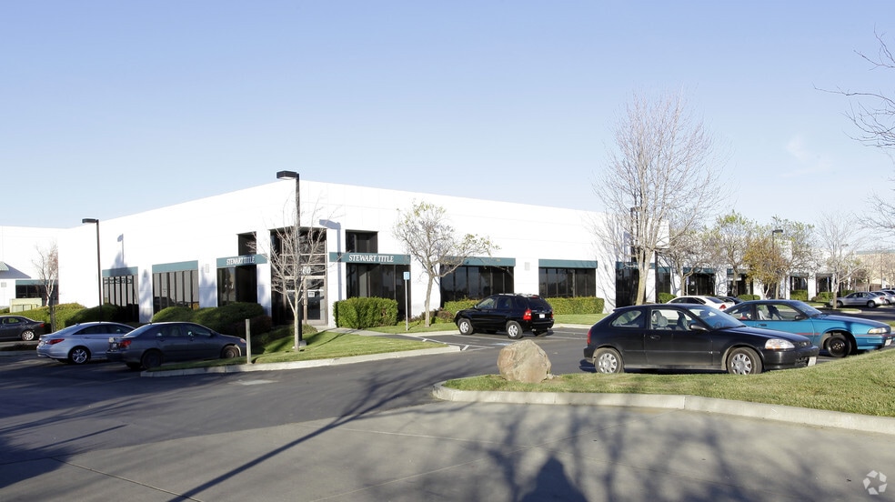 2850 Cordelia Rd, Fairfield, CA à louer - Photo principale – Image 1 sur 5