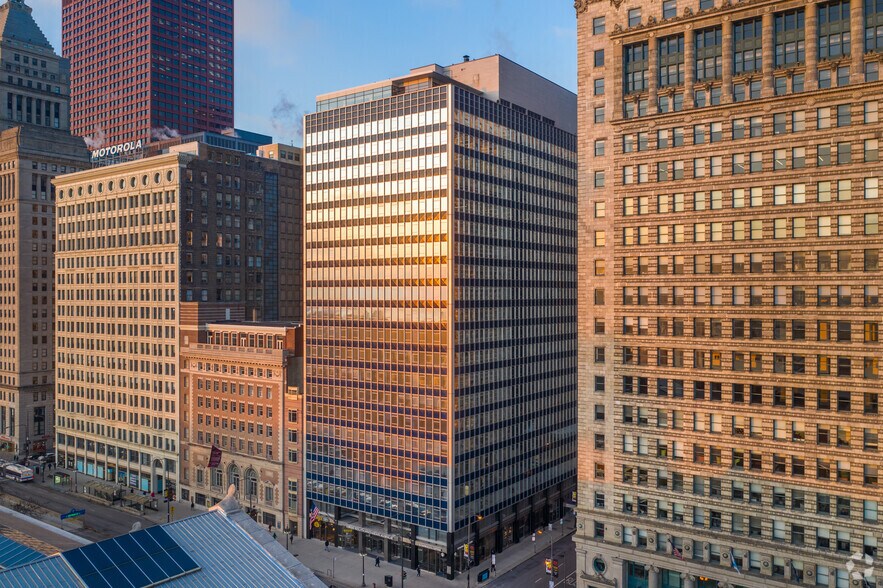 200 S Michigan Ave, Chicago, IL à louer - Photo de l’immeuble – Image 2 sur 18