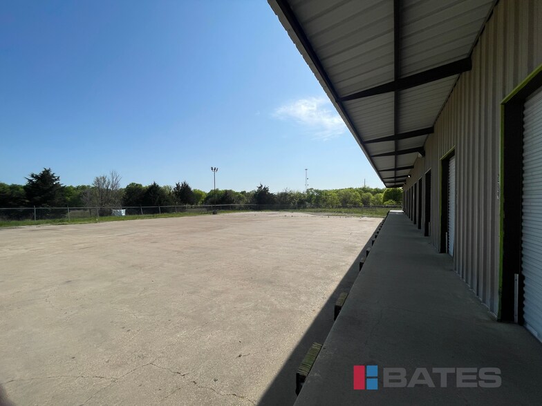 800 NW McKinney St, Rice, TX à vendre - Photo de l’immeuble – Image 2 sur 12