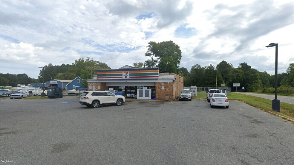 14865 George Washington Memorial Hwy, Saluda, VA à vendre - Photo de l’immeuble – Image 3 sur 6