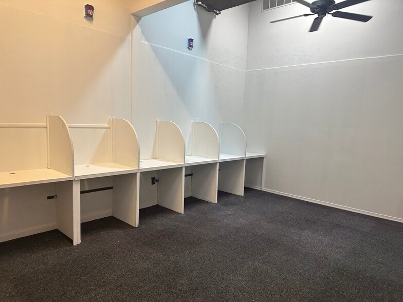 5534-5546 Pulaski Ave, Philadelphia, PA à louer - Photo intérieure – Image 3 sur 7