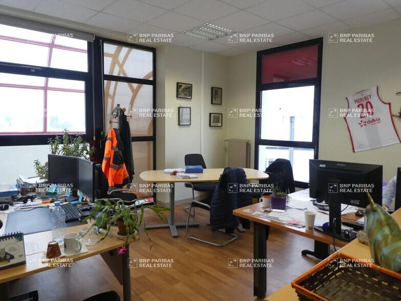 1 Rue Mendès France, Pulnoy à louer - Photo de l’immeuble – Image 3 sur 13