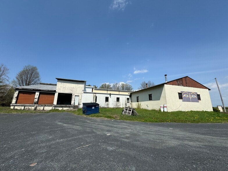 116 Costa Rd, Highland, NY à vendre - Photo de l’immeuble – Image 2 sur 6