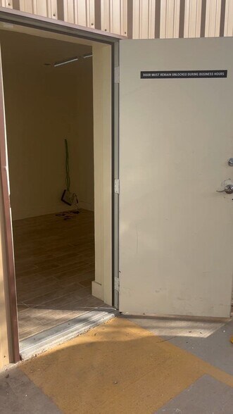 14625 Minetta St, Houston, TX à louer - Vidéo sur l’annonce professionnelle – Image 3 sur 7