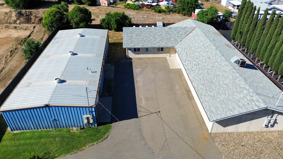 2125 Yosemite Pky, Merced, CA à vendre - Aérien – Image 3 sur 23