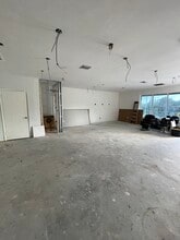 375 NE 54th St, Miami, FL à louer Photo intérieure– Image 1 sur 7