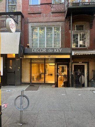 Plus de détails pour 152 Lee Ave, Brooklyn, NY - Local commercial à louer