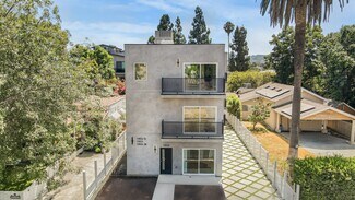 Plus de détails pour 10828 Hesby St, North Hollywood, CA - Logement à vendre