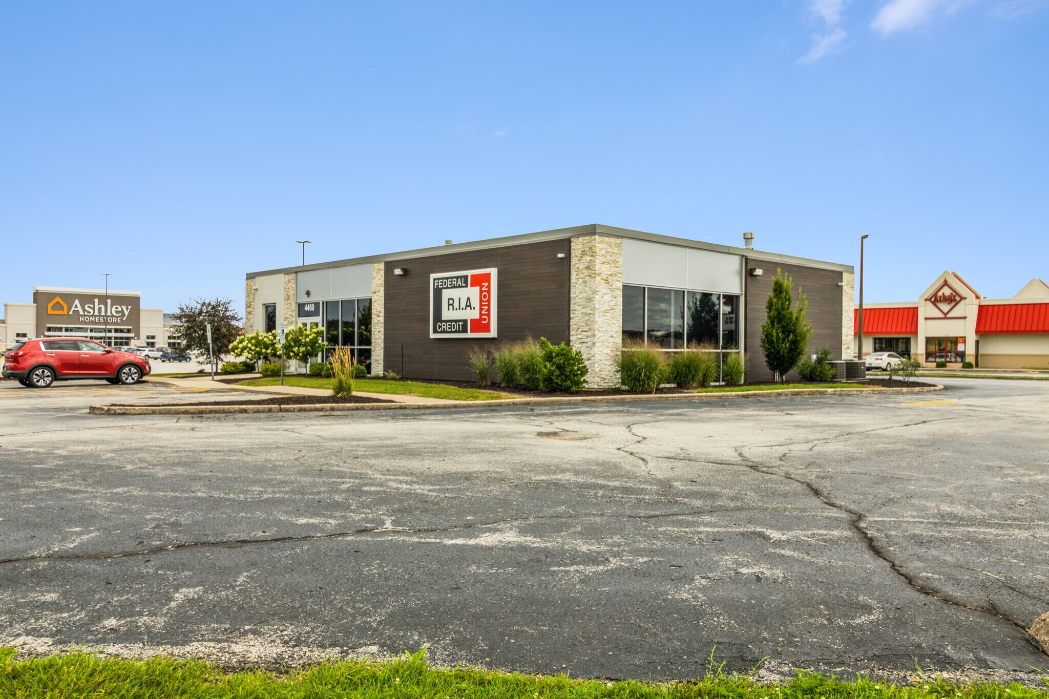 4460 16th St, Moline, IL à vendre Photo de l’immeuble– Image 1 sur 6