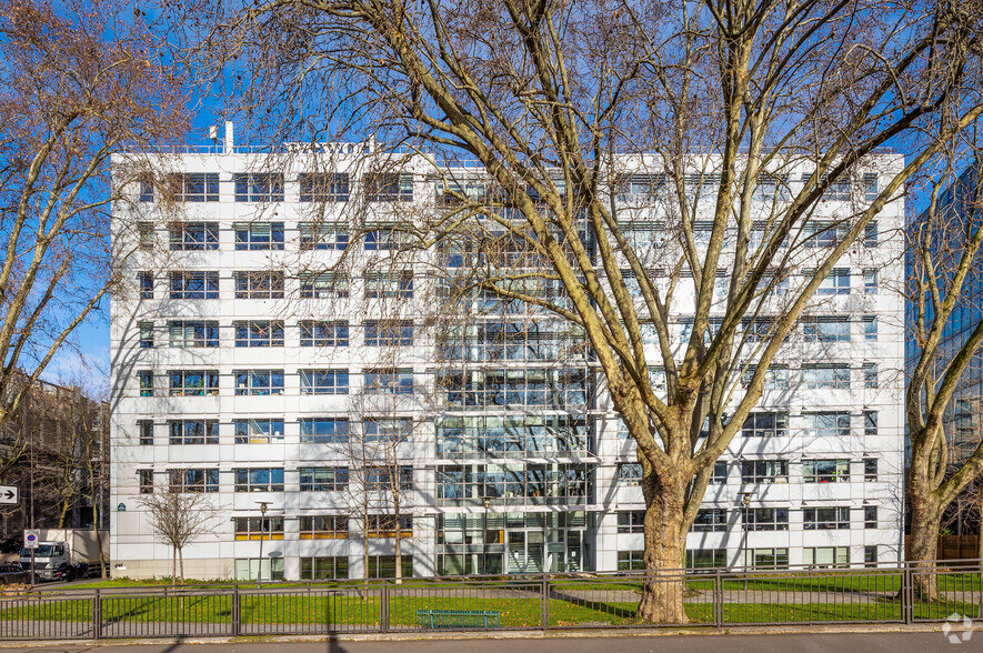 Espace de coworking dans Paris à louer - Photo de l’immeuble – Image 3 sur 11