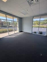 11115 SW 93rd Ct, Ocala, FL à louer Photo intérieure– Image 1 sur 7