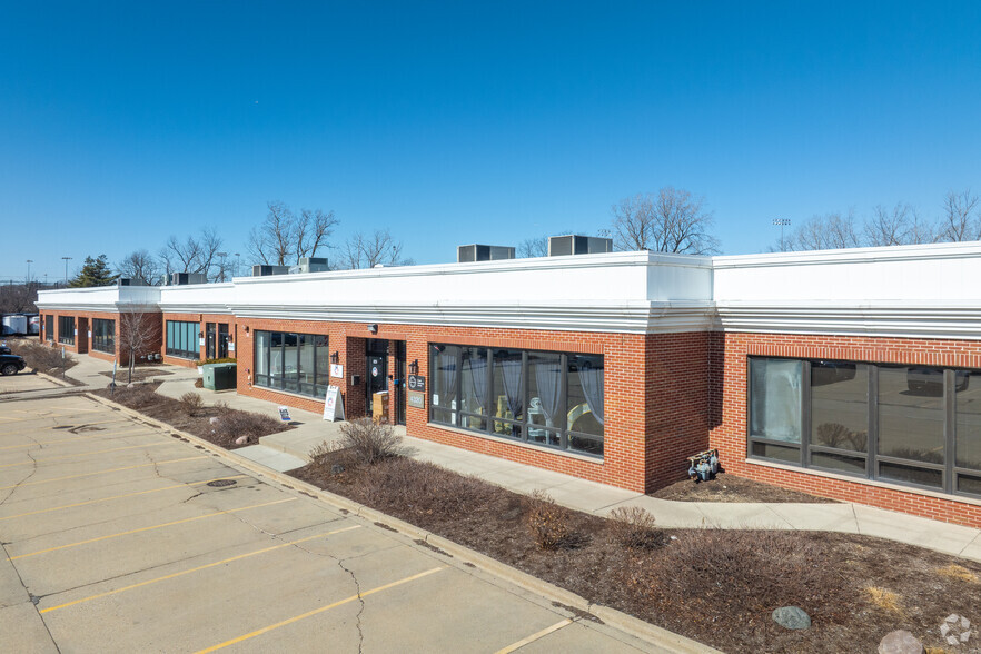 10350 Dearlove Rd, Glenview, IL à louer - Photo principale – Image 1 sur 5
