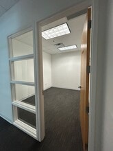 2200 N Alafaya Trl, Orlando, FL à louer Photo intérieure– Image 1 sur 16