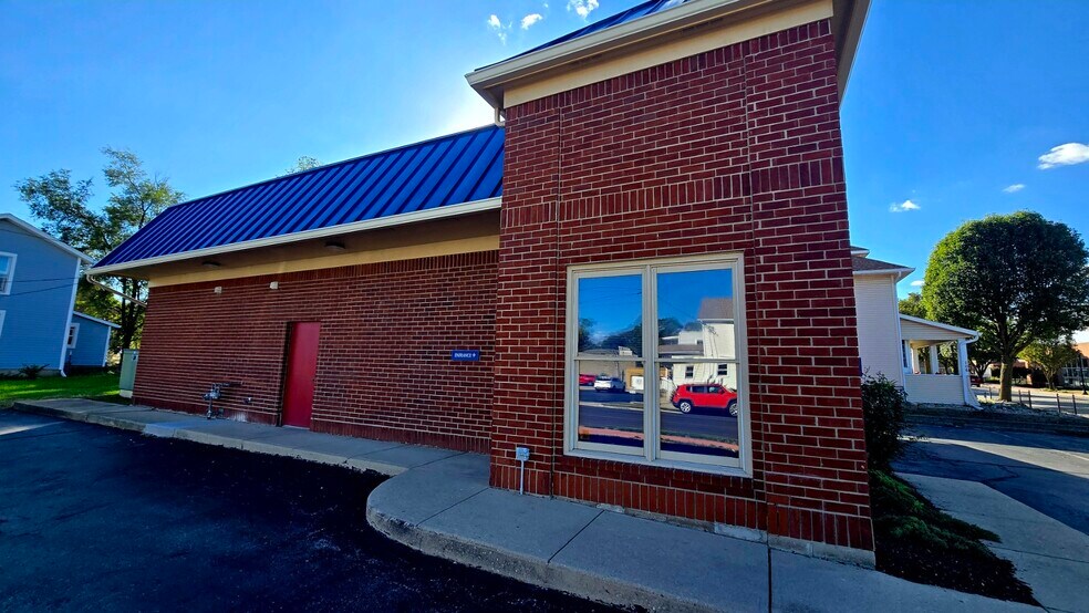 100 W National Rd, Englewood, OH à vendre - Photo de l’immeuble – Image 2 sur 29