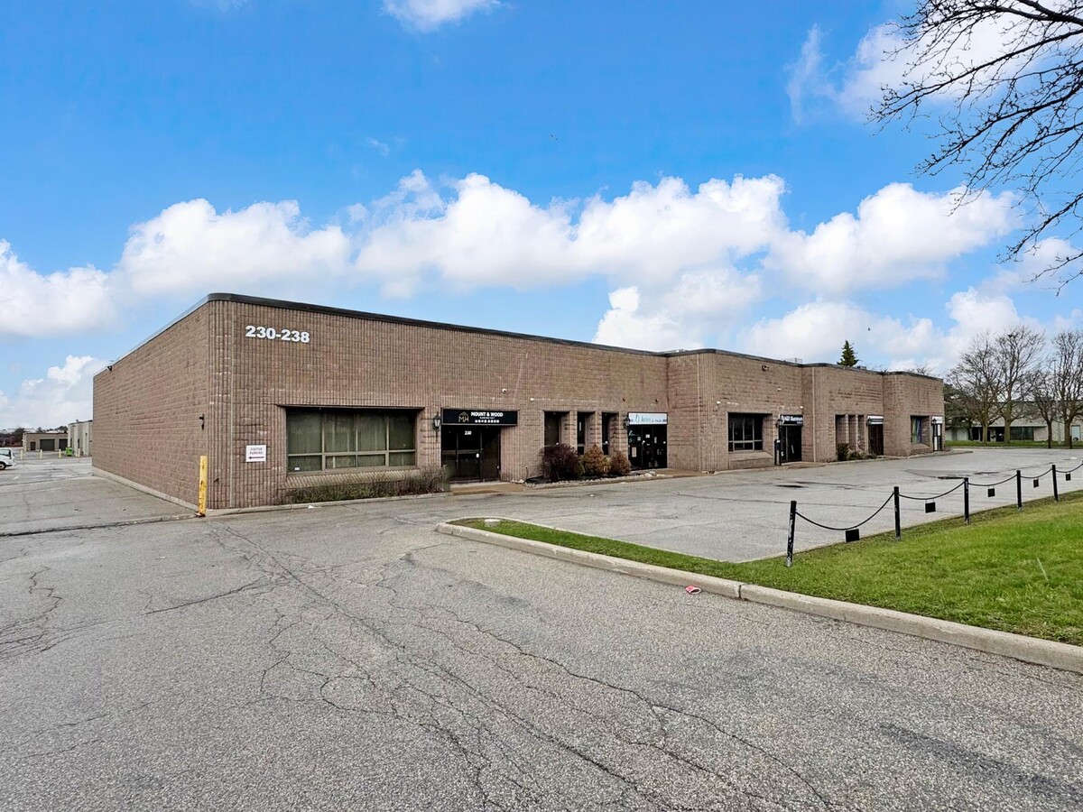 236 Hood Rd, Markham, ON L3R 3K8 - Lot 4 - - Photo intérieure - Image 1 of 38