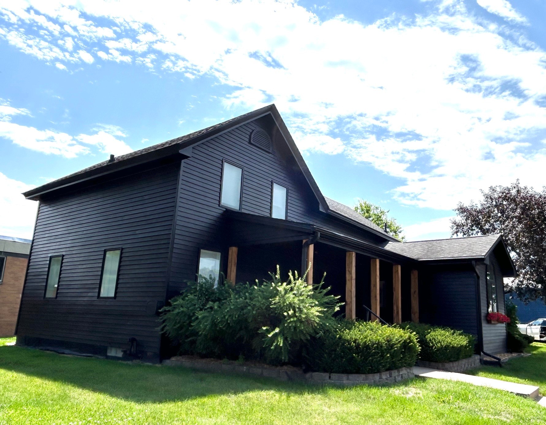 156 N Franklin St, Mondovi, WI à vendre Photo principale– Image 1 sur 30
