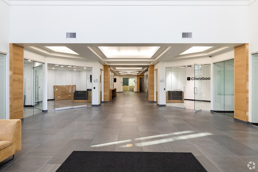 3300 Ashton Blvd, Lehi, UT à louer - Photo intérieure – Image 2 sur 25