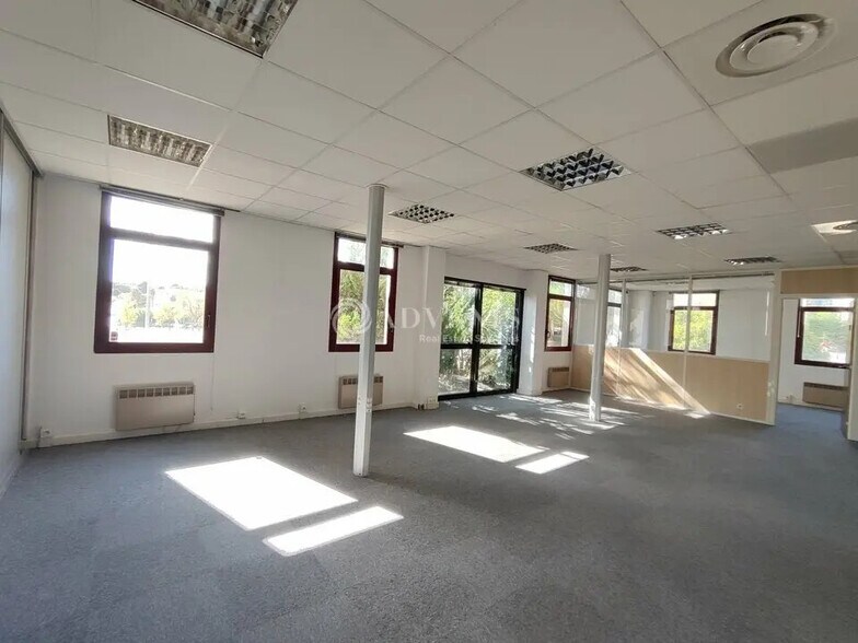 Bureau dans Montpellier à louer - Photo de l’immeuble – Image 3 sur 8