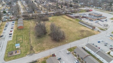 6104 Paradise ln, Louisville, KY - Vue aérienne  vue de carte - Image1
