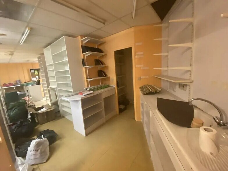 Local commercial dans Montivilliers à louer - Photo intérieure – Image 3 sur 5