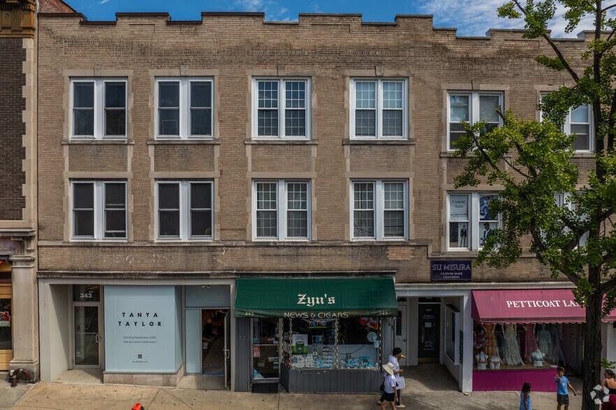 345 Greenwich Ave, Greenwich, CT à louer - Photo de l’immeuble – Image 1 sur 18
