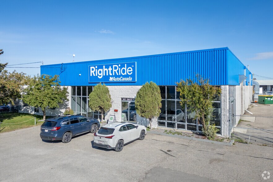 2612 26th St NE, Calgary, AB à louer - Photo principale – Image 1 sur 2