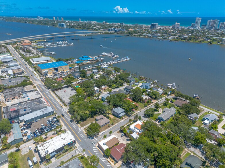 585 Ballough Rd, Daytona Beach, FL à vendre - Photo de l’immeuble – Image 1 sur 87