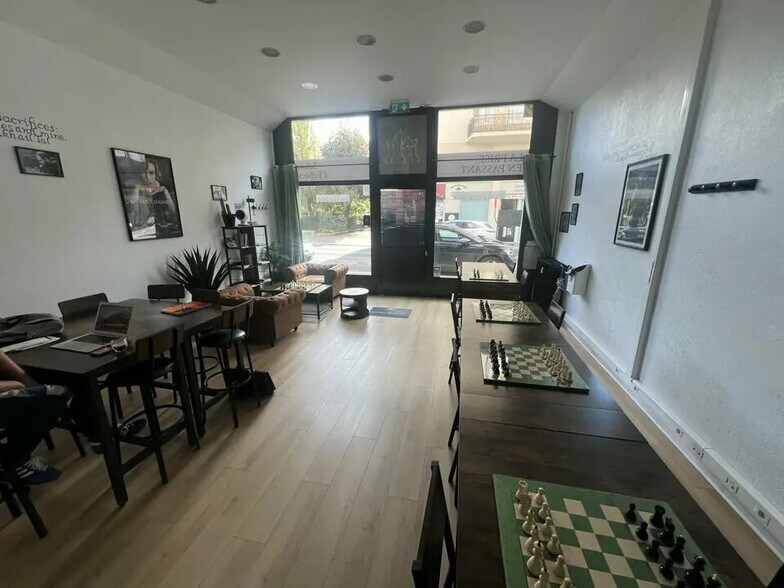 Local commercial dans Le Havre à louer - Photo de l’immeuble – Image 2 sur 5