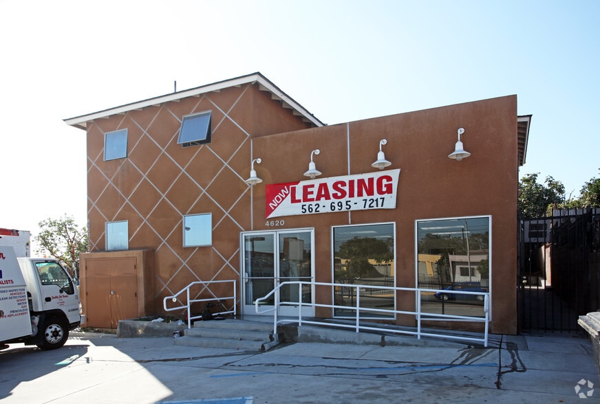 4620-4620 1/2 E 3rd St, Los Angeles, CA à vendre - Photo principale – Image 1 sur 40