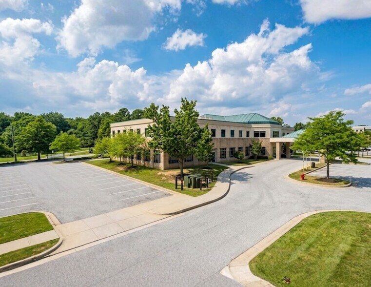 6830 Hospital Dr, Rosedale, MD à vendre - Photo de l’immeuble – Image 3 sur 4