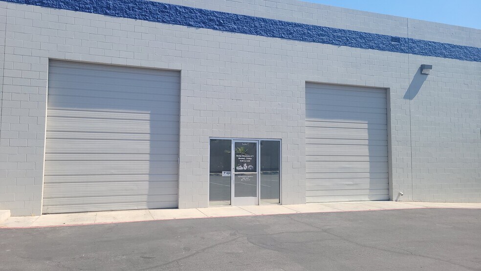 120-140 Riverside Rd, Mesquite, NV à louer - Photo de l’immeuble – Image 3 sur 10