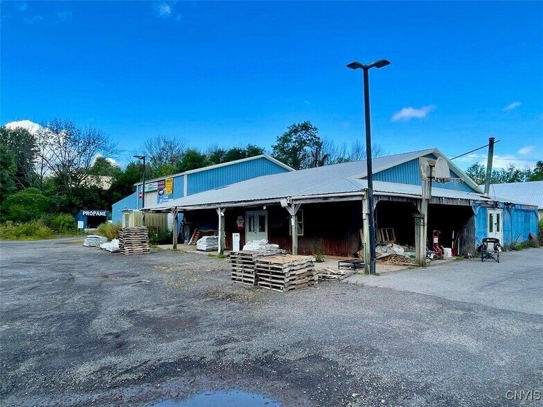 5680 State Route 104, Oswego, NY à vendre - Photo de l’immeuble – Image 3 sur 26