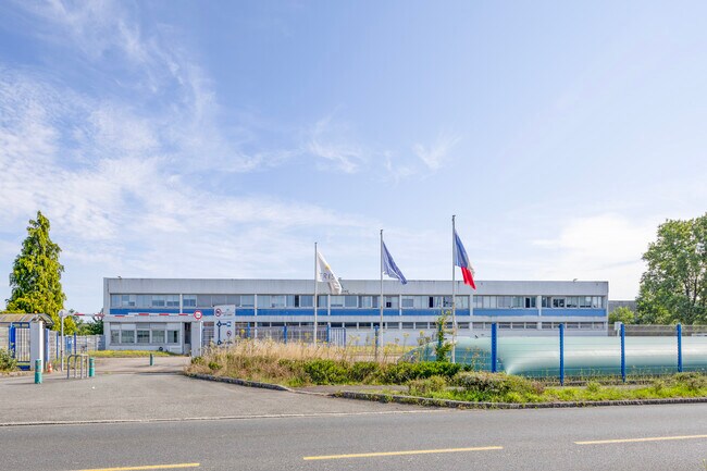 Plus de détails pour 1 A Rue Du Tertre, Carquefou - Local d'activités à louer