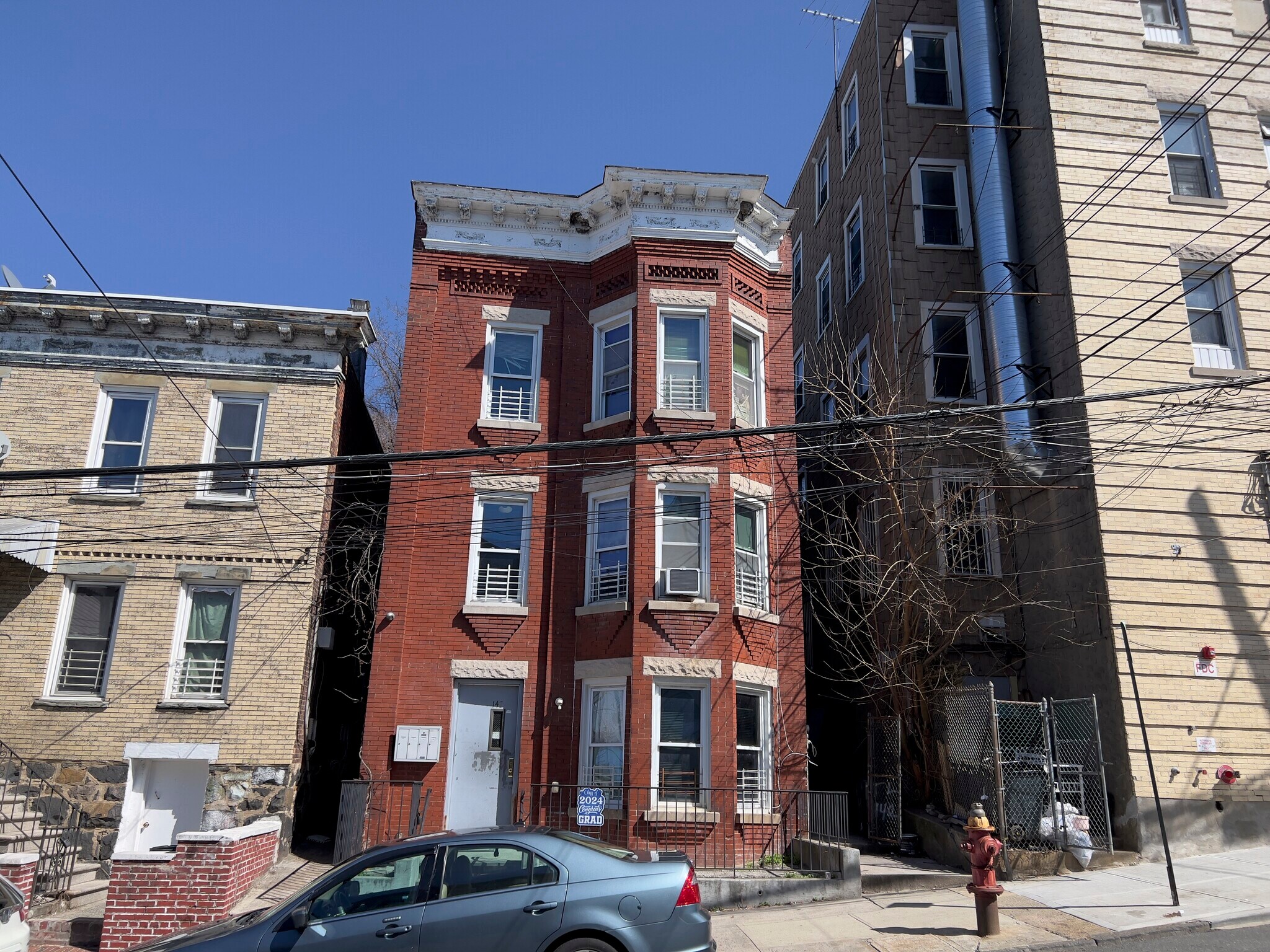 142-144 Beech St, Yonkers, NY à vendre Photo de l’immeuble– Image 1 sur 2