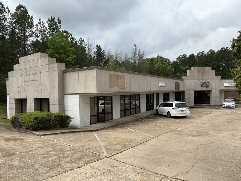 4611 Terry Rd, Jackson, MS à louer - Photo de l’immeuble – Image 1 sur 3