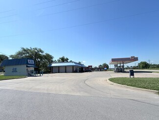 Plus de détails pour 601 S Main St, Lansing, KS - Local commercial à vendre