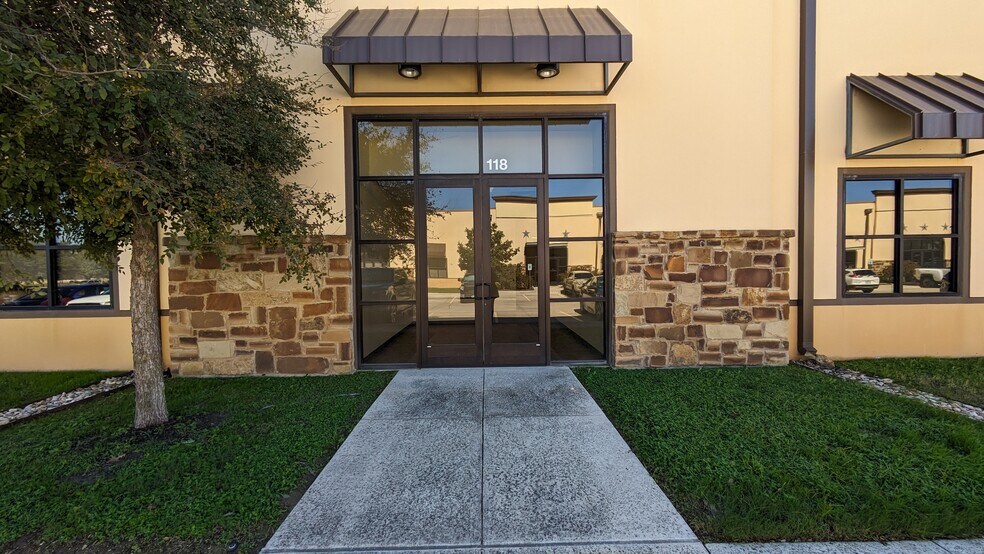 285 SE Inner Loop, Georgetown, TX à louer - Photo de l’immeuble – Image 2 sur 24