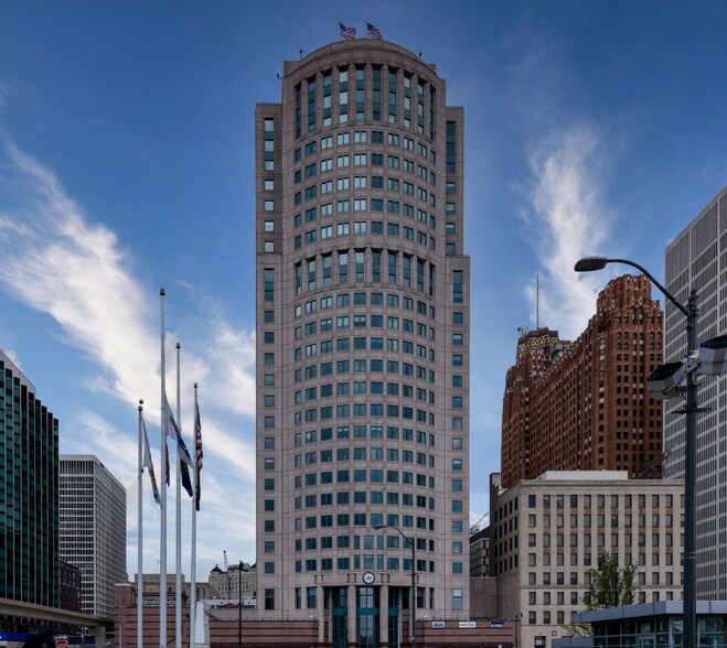 150 W Jefferson Ave, Detroit, MI à louer - Photo de l’immeuble – Image 3 sur 10