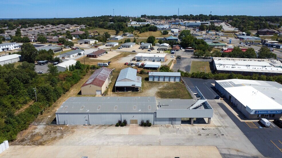 1027 Highway 62 E, Mountain Home, AR à vendre - Photo de l’immeuble – Image 2 sur 33
