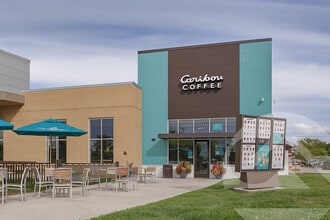 5551-5549 28th St SE, Grand Rapids, MI à louer Photo de l’immeuble– Image 1 sur 5