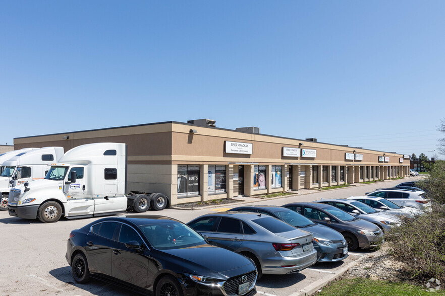 1535 Meyerside Dr, Mississauga, ON à louer - Photo principale – Image 1 sur 5