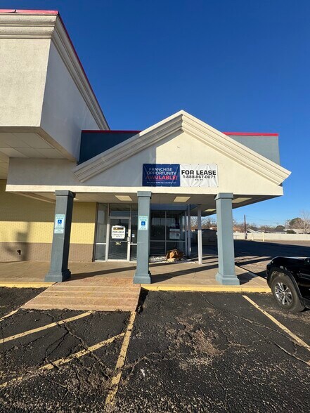 4424 - 4426 34th St, Lubbock, TX à louer - Photo de l’immeuble – Image 3 sur 4