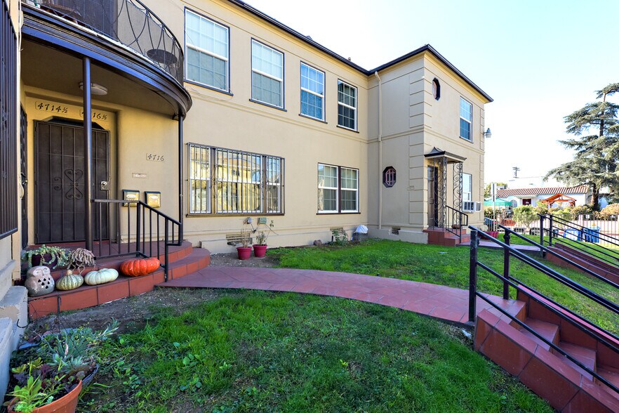 1186 N New Hampshire Ave, Los Angeles, CA à vendre - Photo de l’immeuble – Image 3 sur 16