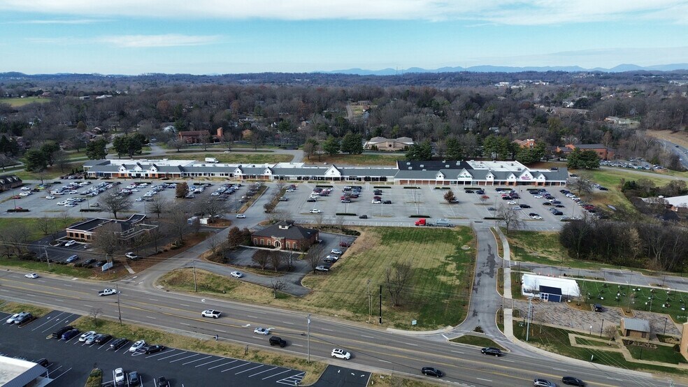 11441-11543 Kingston Pike, Knoxville, TN à louer - Aérien – Image 2 sur 2