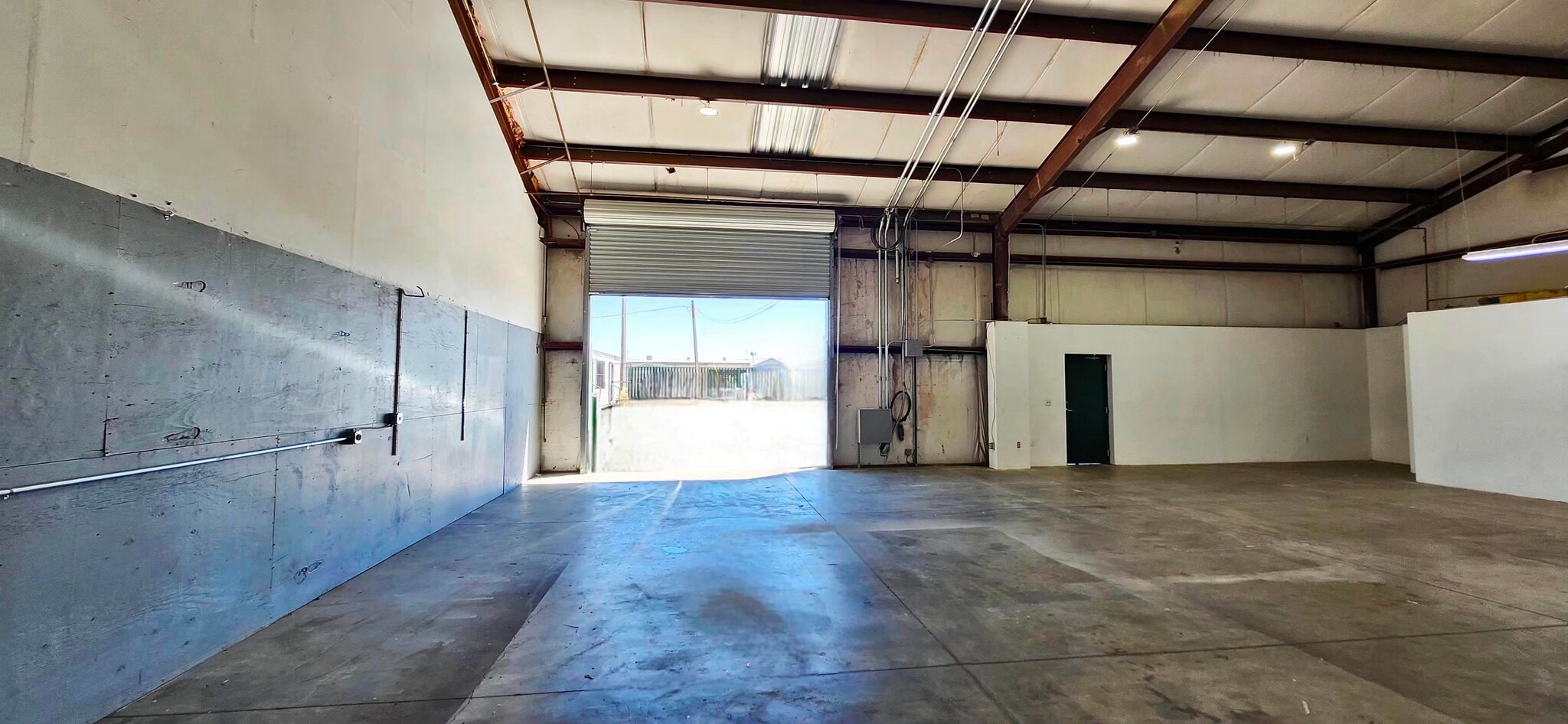 3824 Buck Owens Blvd, Bakersfield, CA à louer Photo intérieure– Image 1 sur 8